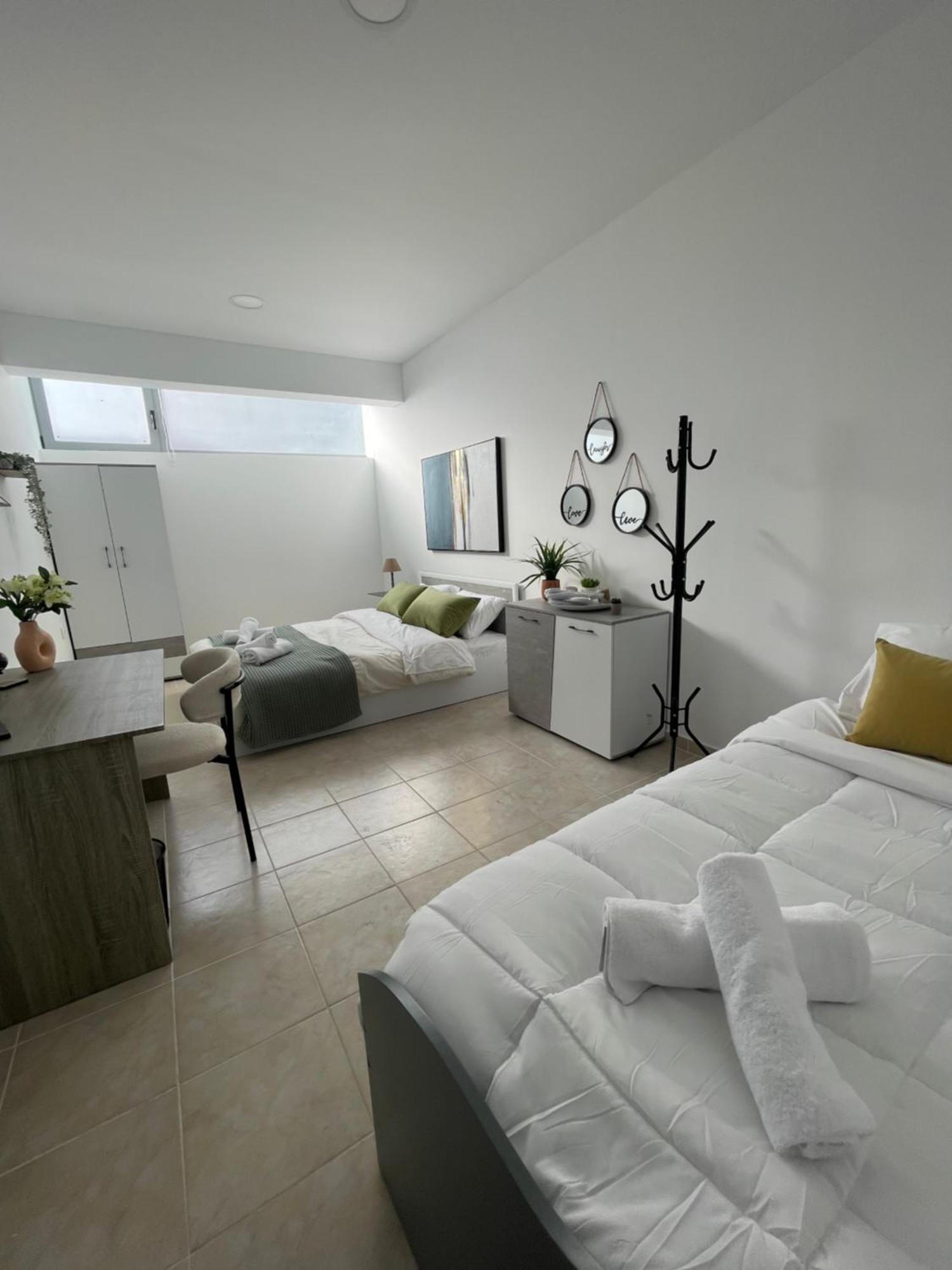 Aiolos Chania Center Luxury Apartment Near The Garden Exterior photo
